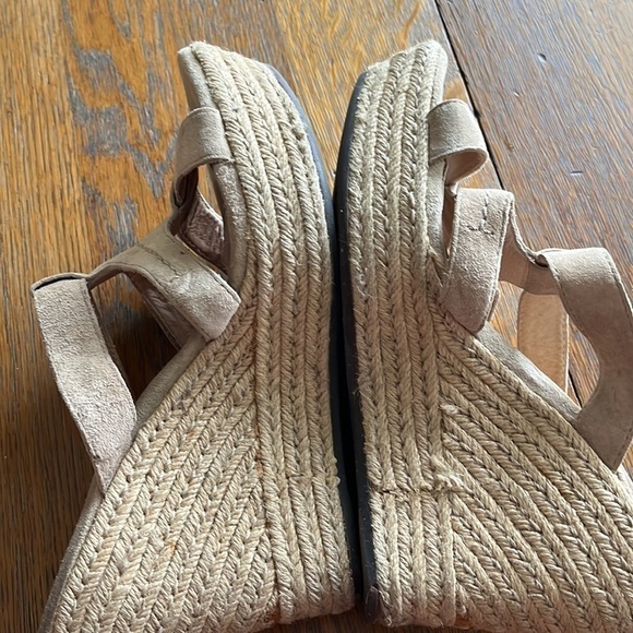 UGG Tawnie Espadrille wedge sandals size 10 tan color - Picture 8 of 13